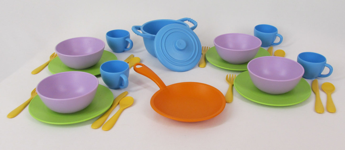 Green Toys Cookware & Dining Set, 27 pc