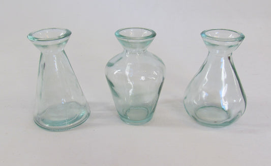 Down to Earth Small Vases, Set of 3 – clear