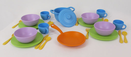 Green Toys Cookware & Dining Set, 27 pc